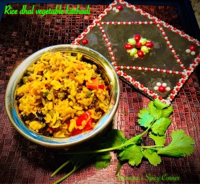 Rice dhal vegetable kitchadi